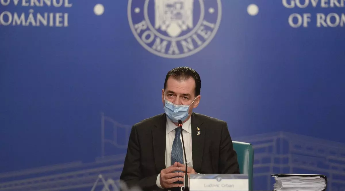 Ludovic Orban: Guvernul alocă 175 de milioane de euro pentru achiziţia de tablete pentru elevi