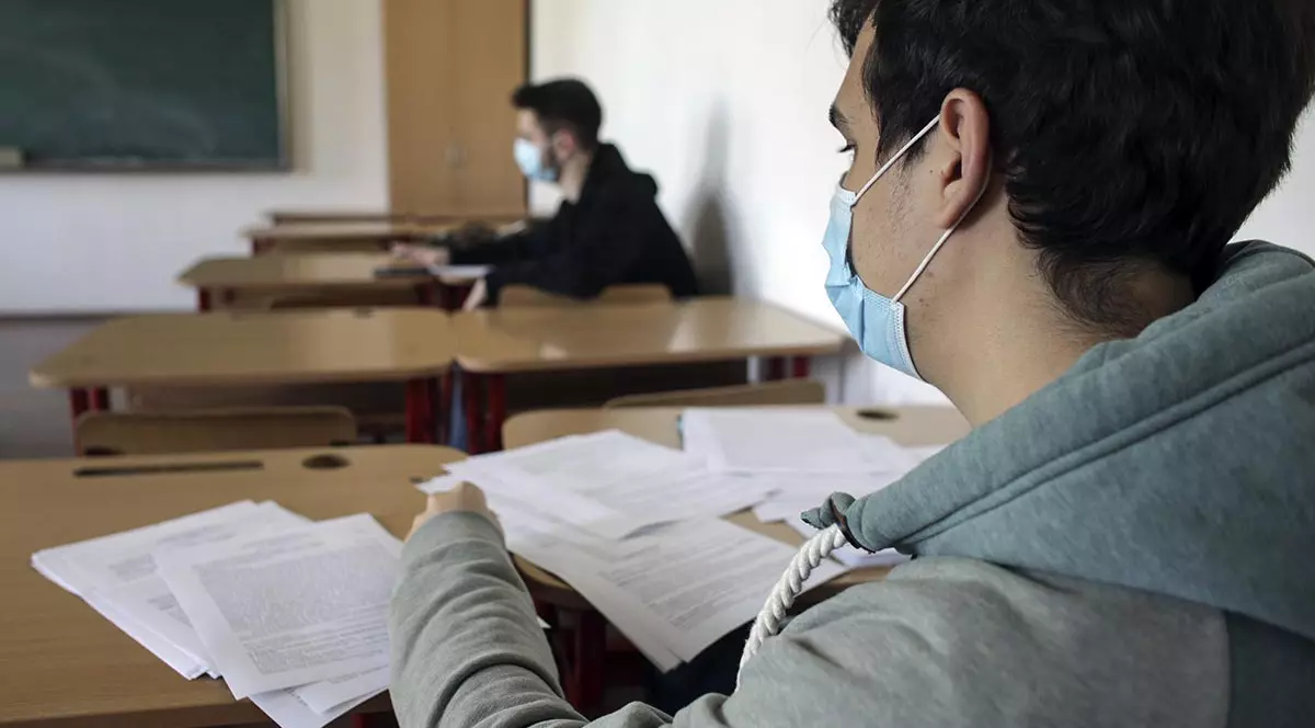 Școlilor li s-a cerut să trimită până azi o situație cu numărul de elevi, clase și suprafețe, pe care ministrul Anisie ar fi trebuit să o aibă de acum câteva luni!