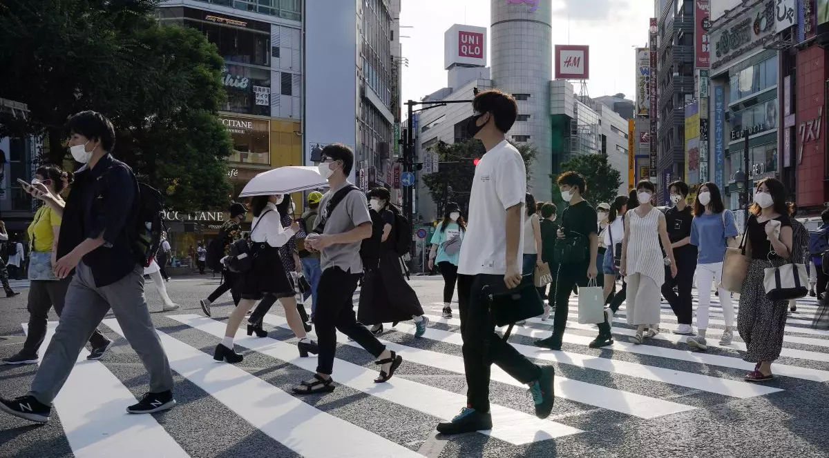 Modelul nipon, sub semnul întrebării. Japonia se confruntă cu o explozie de cazuri, după ce s-a comportat ca și cum ar fi învins virusul