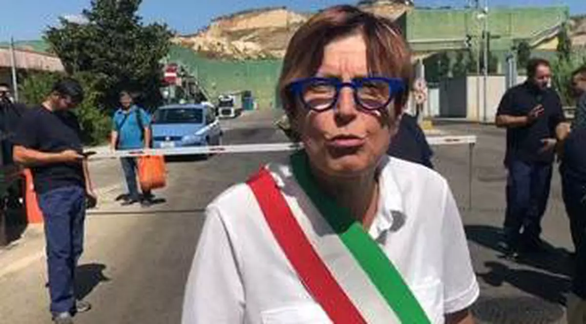 primar italia acuzat rasism