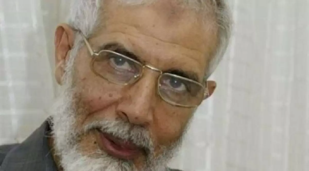 Mahmoud Ezzat, liderul interimar al celei mai vechi mişcări islamiste din Egipt, a fost arestat. Este acuzat că a condus o grupare teroristă