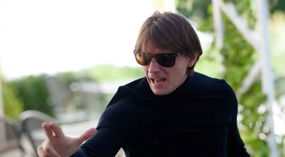 Marius Manole se alătură distribuției serialului VLAD. Actorul intră în pielea unui procuror-șef foarte abil și bun profesionist