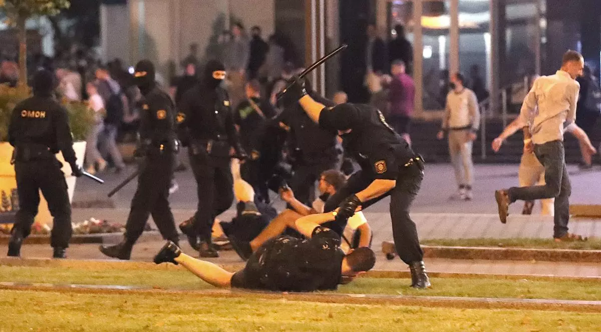 UE consideră că alegerile prezidențiale din Belarus nu au fost ”nici libere şi nici corecte”. Responsabilii violențelor, amenințați cu sancțiuni