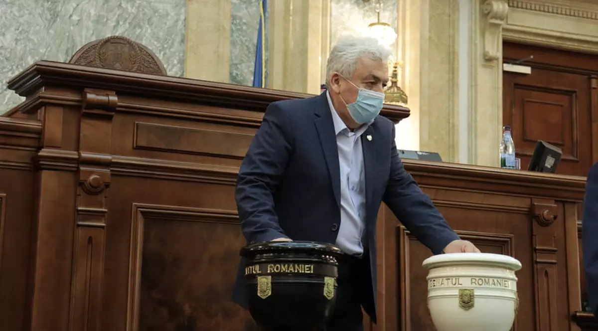 Primarul din Ardeoani, acuzat că a dat o Hotărâre pentru acordarea de ajutoare localnicilor: “E doar pentru un caz social”