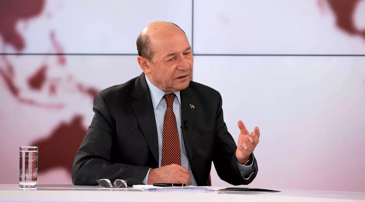 Traian Băsescu, la Adriana Nedelea LA FIX: "Voi scrie că am proces cu CNSAS la Înalta Curte și vom vedea care va fi reacția Biroului Electoral Central"