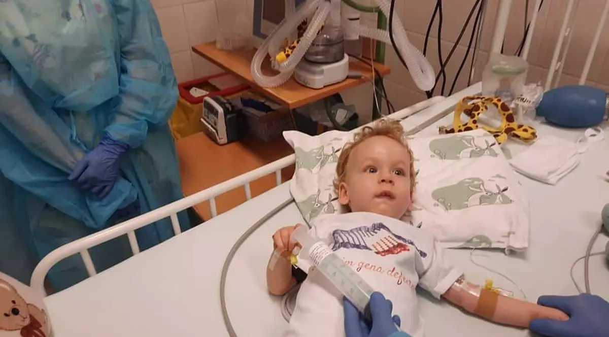 Micuțul Noel a primit, cu ajutorul oamenilor cu suflet mare, o nouă șansă la viață. Pentru băiețelul bolnav de amiotrofie spinală s-au strâns cei 2.400.000 de dolari necesari terapiei genetice salvatoare