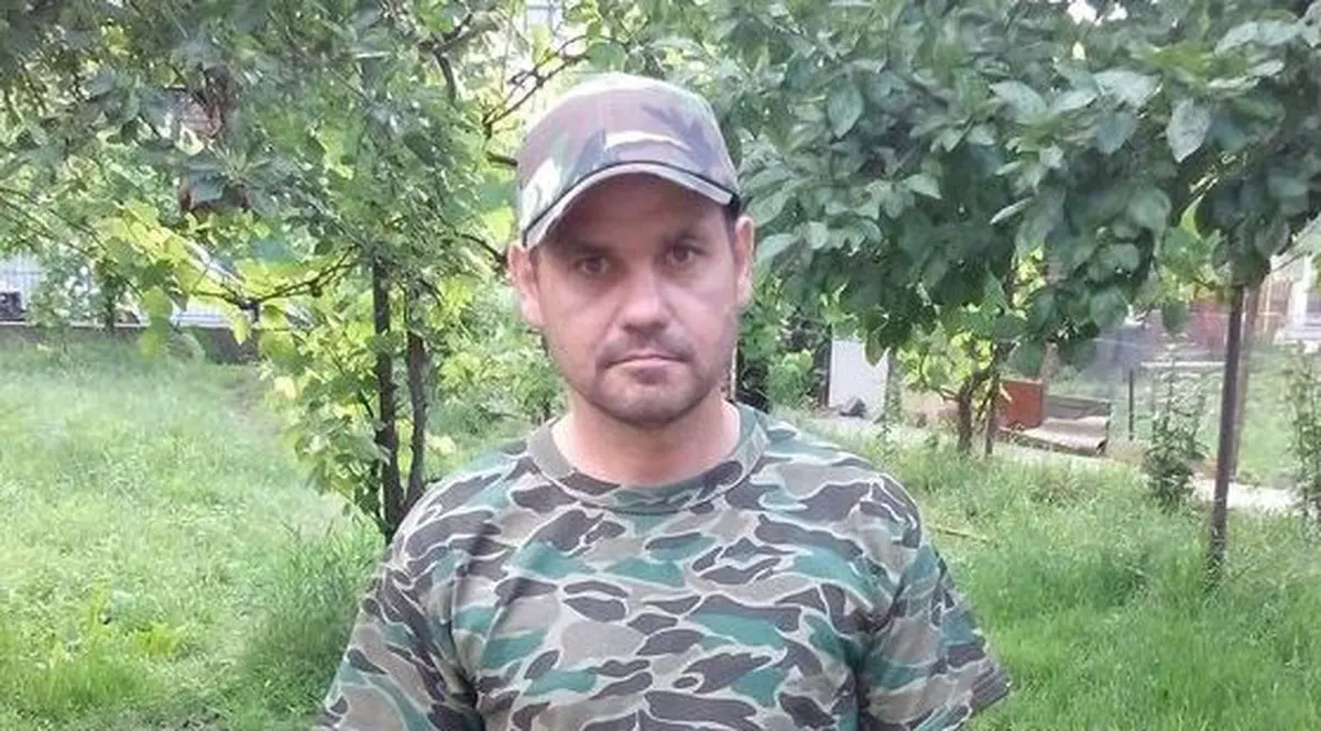 Un clujean susține că a fost bătut de controlorii de tren din cauză că nu avea bilet: “N-au anunțat poliția, m-au lăsat în stație, plin de sânge”