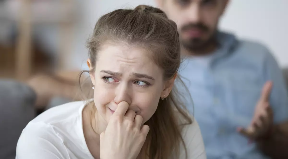 IN A RELATIONSHIP | Tendințele autoritare dintr-o relație: “Dacă nu m-ar iubi cu adevărat, nu ar avea crizele astea de gelozie”