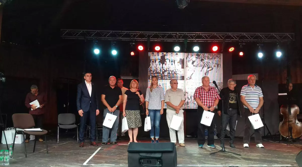 Carte despre marele fotbalist Iosif Pecsovszky, lansată la Arad
