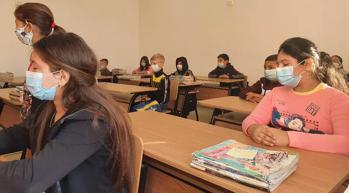 Prima zi la școala din Fâstâci