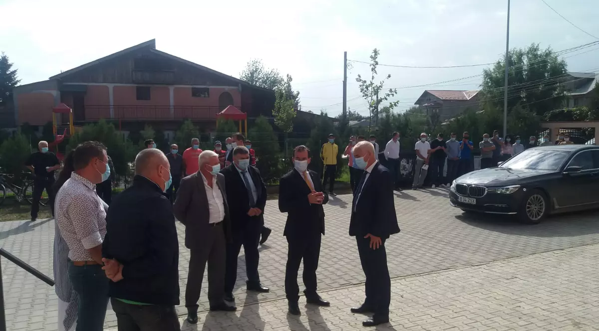 PSD amenință cu plângere la DNA după vizita lui Ludovic Orban în Giurgiu și Dâmbovița. Premierul: „Îmi petrec ziua de sâmbătă unde doresc”