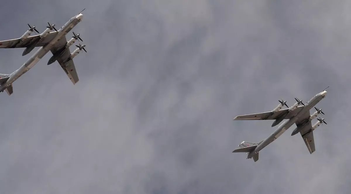 Două avioane de luptă rusești, interceptate în largul coastei scoțiene