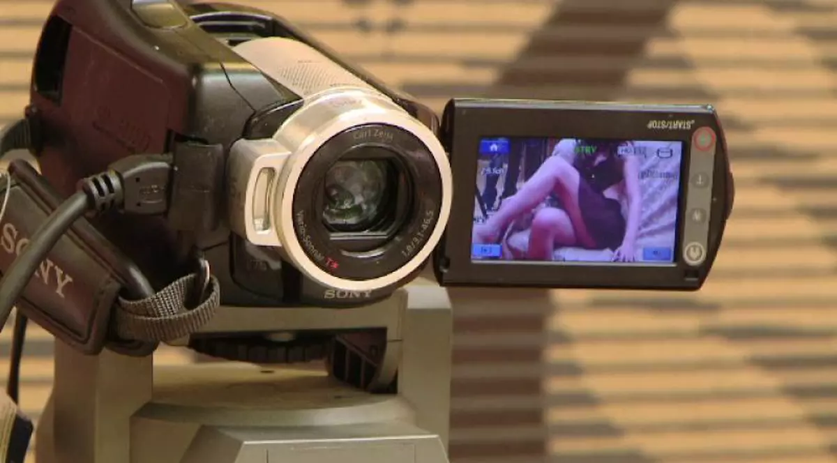 VIDEO O femeie care nu a declarat banii din videochat, trimisă să lucreze în folosul comunității la o biserică