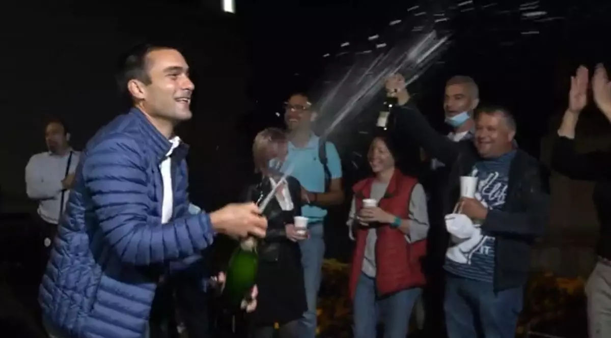 Brașov, aproape de un rezultat incredibil: marele favorit Scripcaru (PNL), primar de 16 ani, devansat de Coliban (USR). „Lumea se aștepta la Timișoara, puțini la noi”