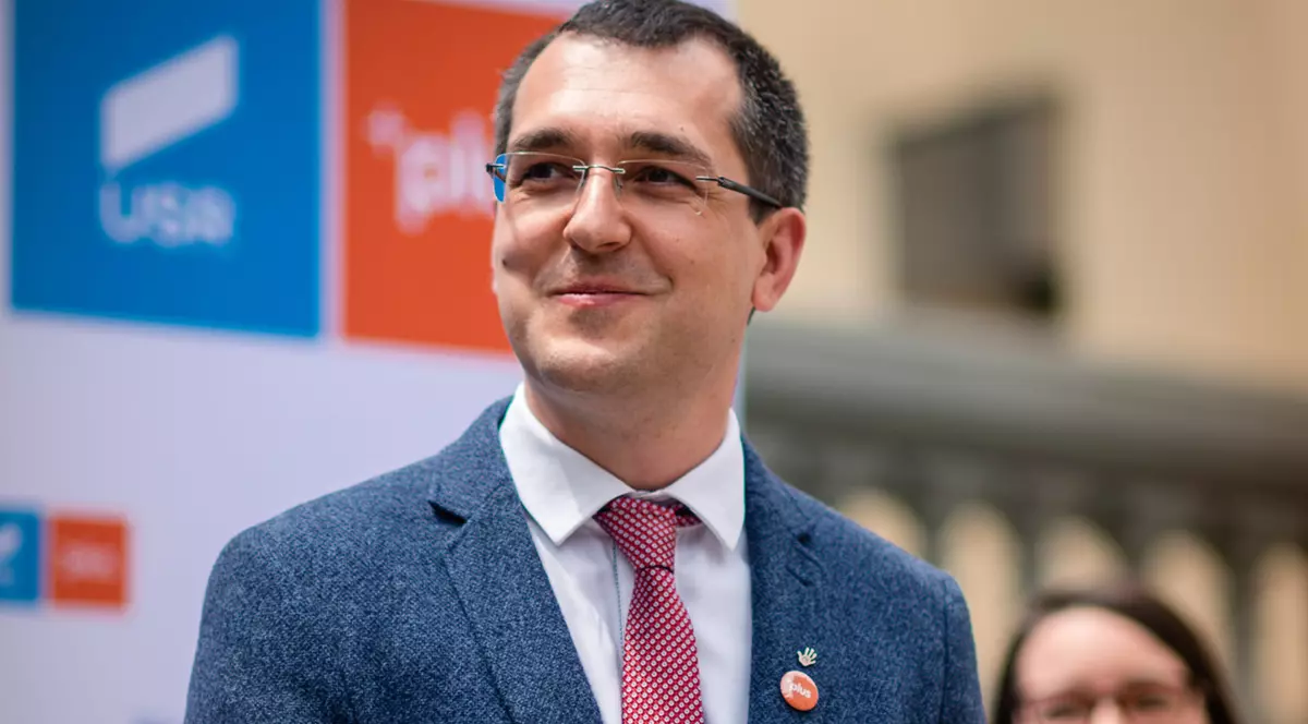 USR-PLUS critică PNL că vorbește despre depolitizarea spitalelor după ce a numit politic mai mulți manageri. Voiculescu: “Sigla din spate ar trebui să fie un dezavantaj”