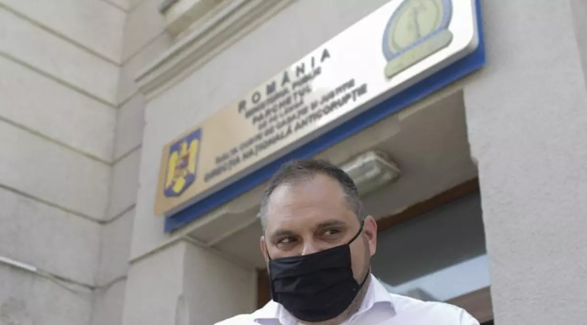 Cristian-Zarescu-DNA-InquamPhotos-Octav-Ganea-640x400