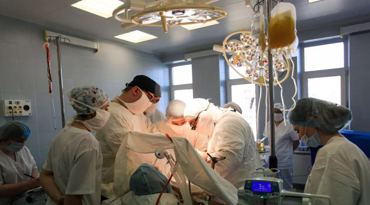 Dosar penal în cazul unui pacient cu COVID-19 căruia i s-a amputat piciorul. Medicii de la Spitalul Județean din Slatina l-ar fi externat fără să-l trateze