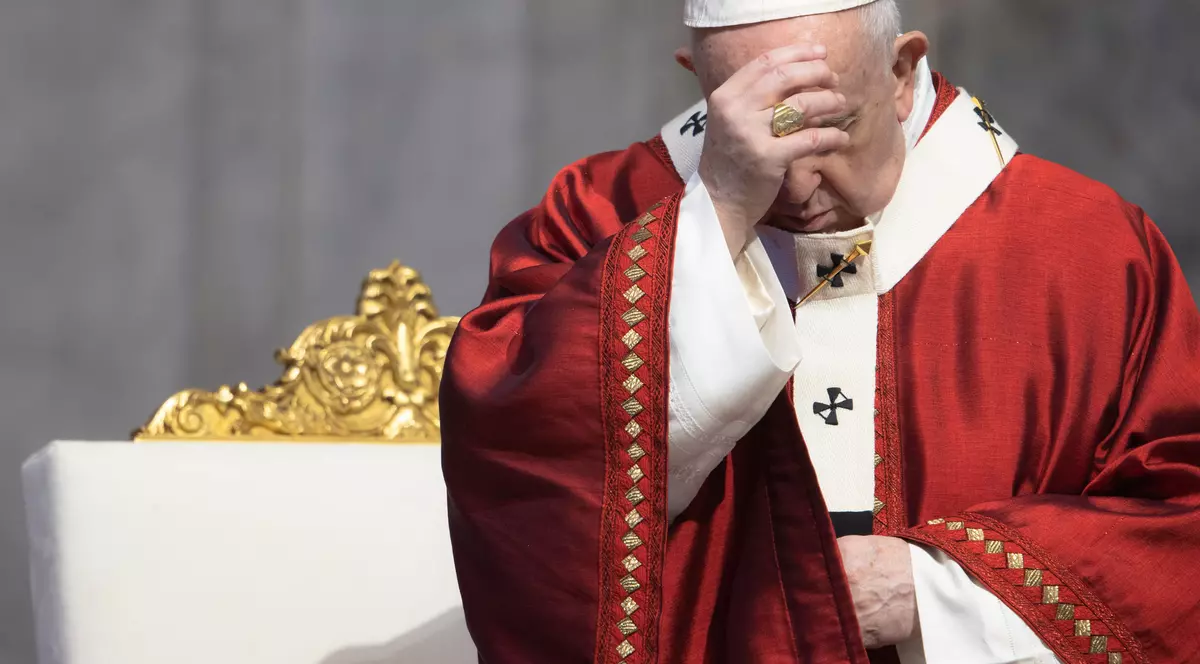 Unul dintre cei mai influenţi cardinali de la Vatican a demisionat pe fondul unui scandal financiar de proporţii