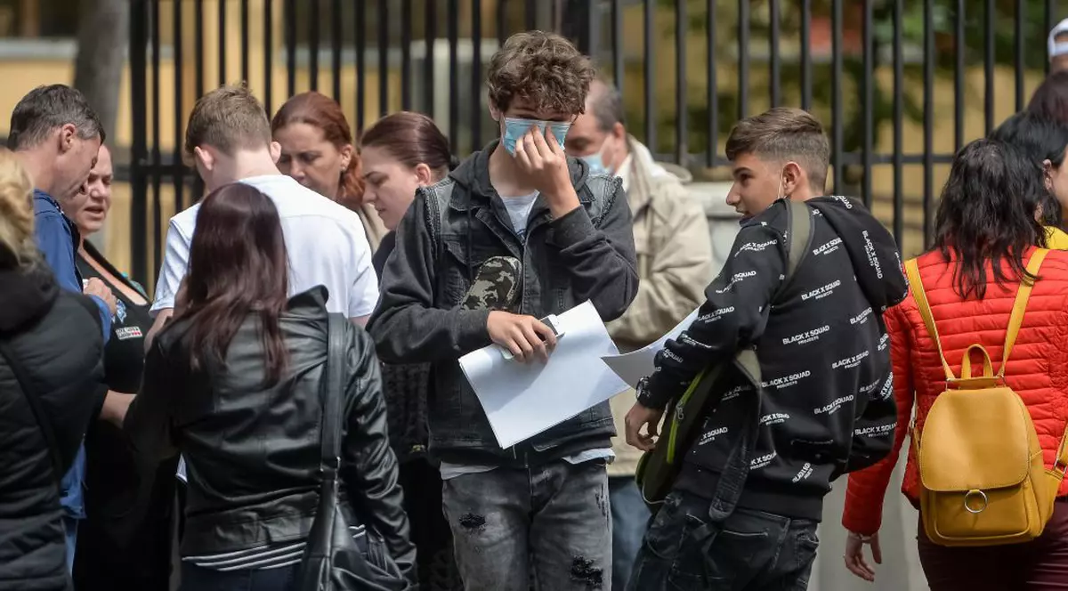 VIDEO Ce au decis medicii și experții în sănătate români pentru copiii lor în noul an școlar. Îi lasă sau nu să se ducă la școală!?