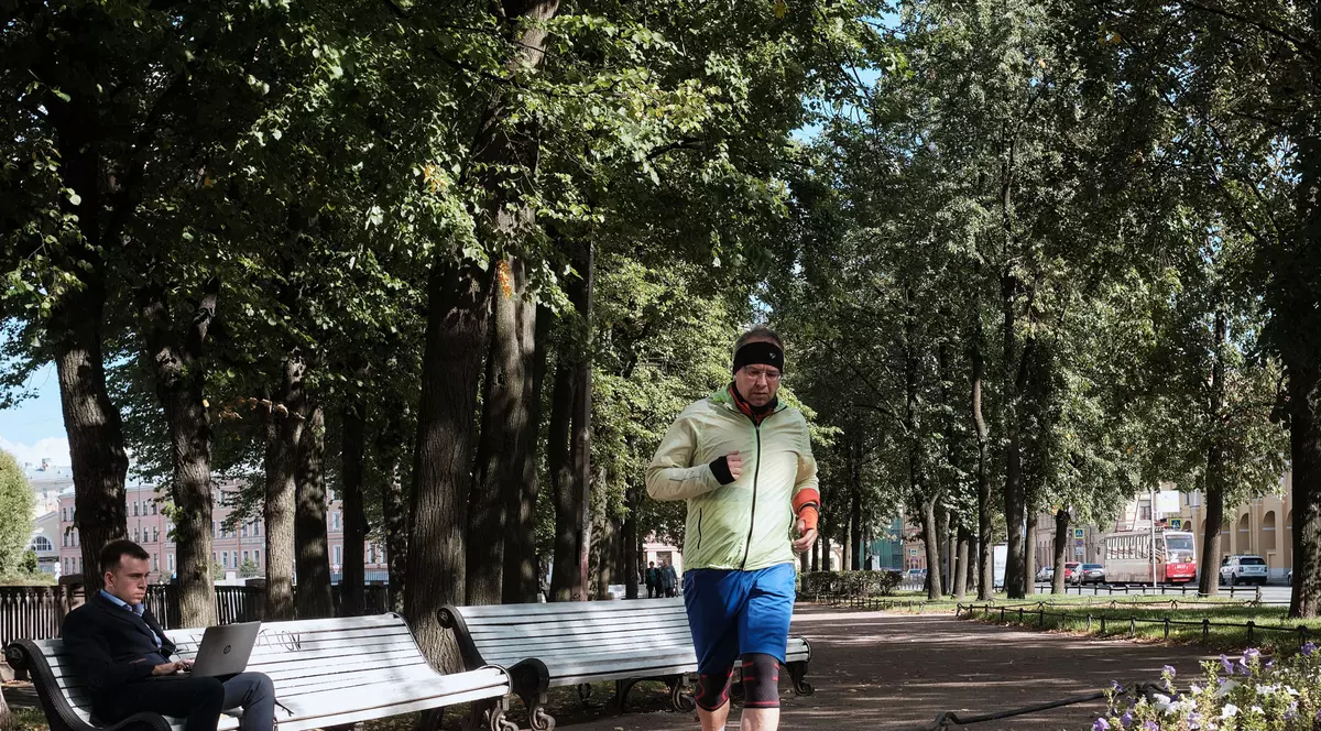 Vreme oscilantă în următoarele patru săptămâni. Când scăpăm de ploi