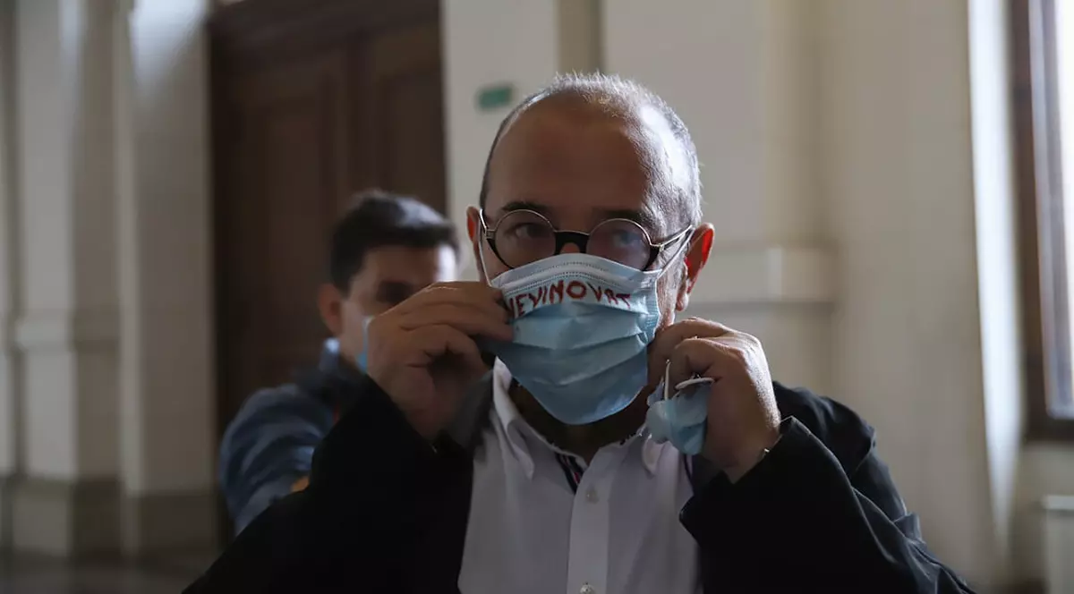 Piedone, atac la contracandidații săi după ce BEC a clasat cererile de renumărare a voturilor: „Domnilor, nu mai fiți bărbați în fuste de femei”