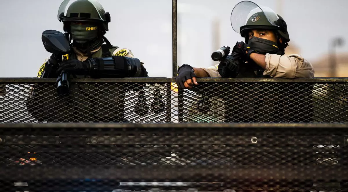 Atac armat la o petrecere din statul New York. 16 oameni au fost împușcați