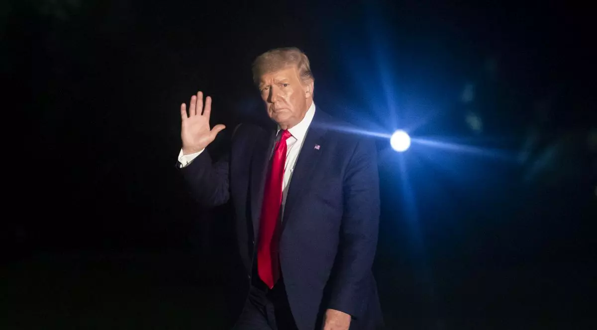 Îngrijorare pentru Trump. Vârstnic și intrat recent la limita obezității, președintele este în categoria de risc ridicat a bolnavilor COVID