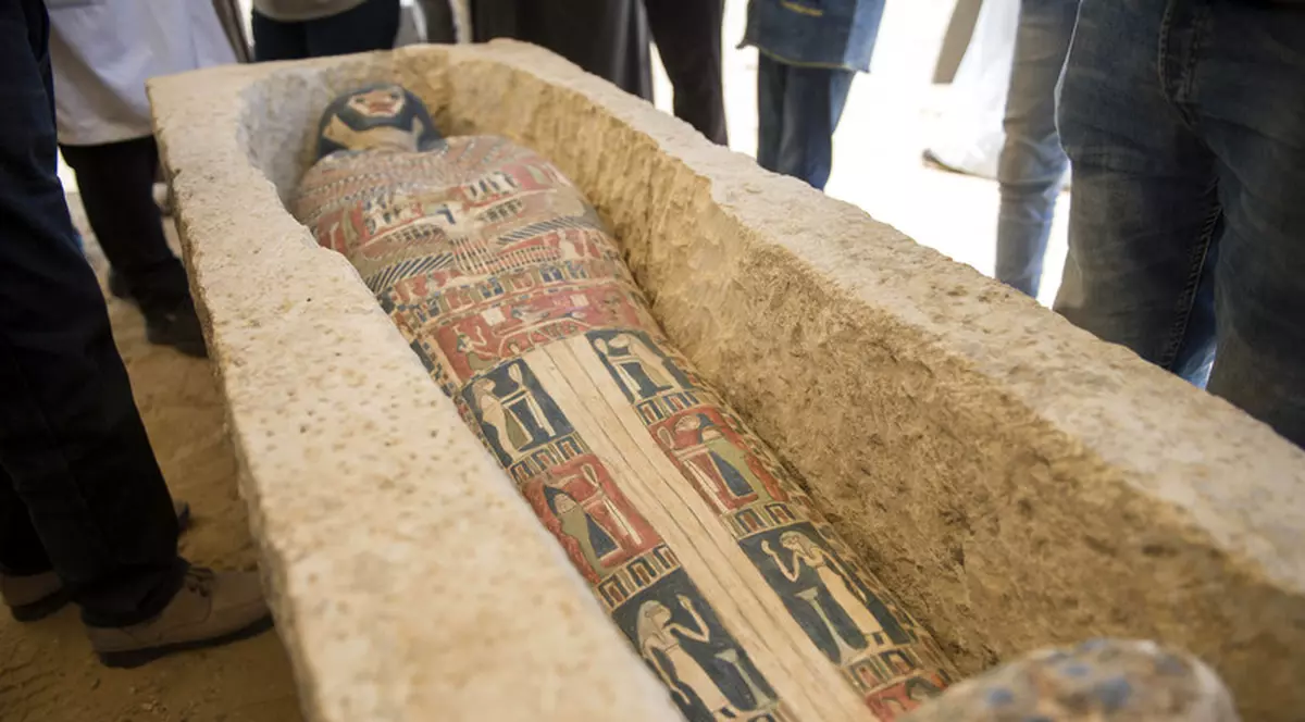 27 de sicrie vechi de 2.500 de ani, descoperite în ultimele două săptămâni în Egipt