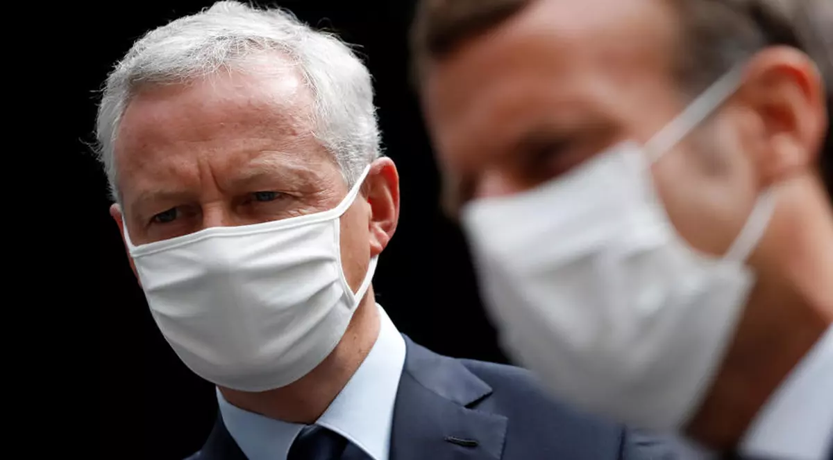 Ministrul francez al Economiei şi Finanţelor, testat pozitiv cu COVID-19. Ce se întâmplă cu preşedintele Emmanuel Macron