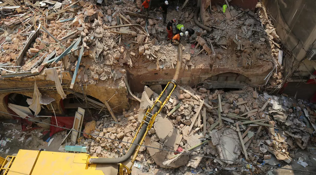 Miracolul care nu apare. Salvatorii din Beirut nu au găsit niciun supraviețuitor sub dărâmături, după două zile de căutări disperate