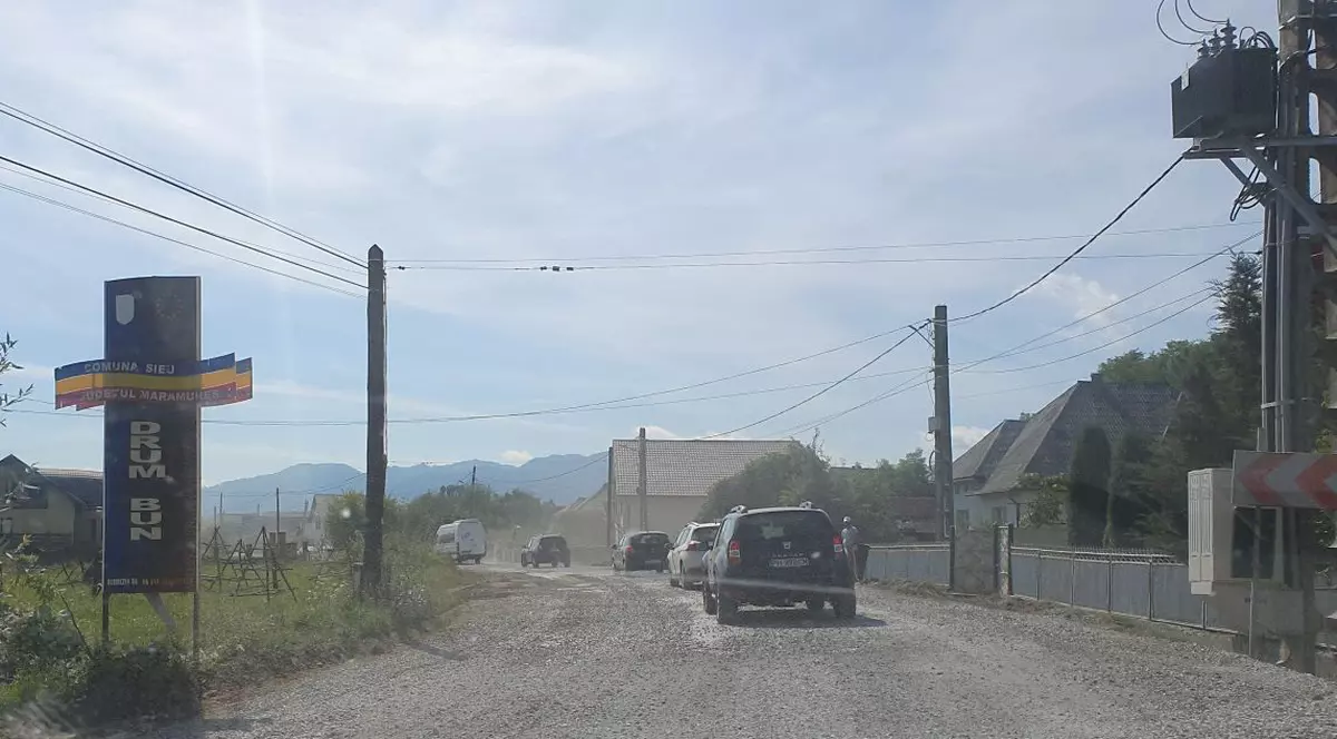 Aproape o treime din drumurile României sunt pietruite sau de pământ