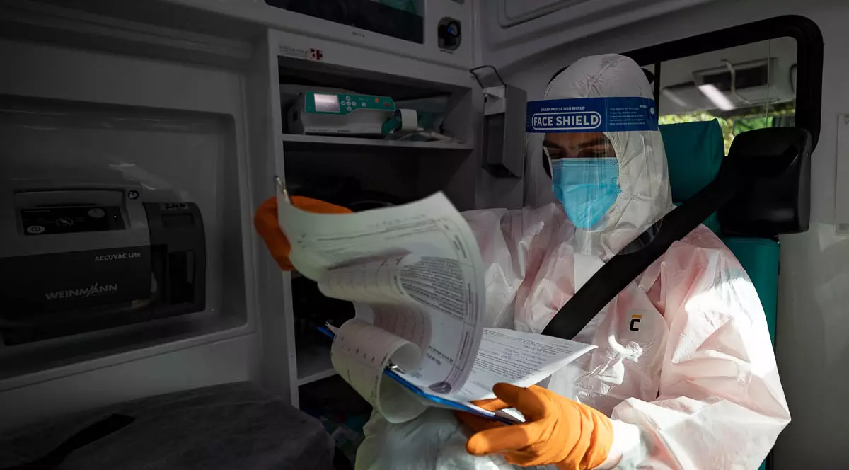 Aproape 1.000 de cazuri noi în București. Care sunt județele cu cele mai multe îmbolnăviri în ultimele 24 de ore