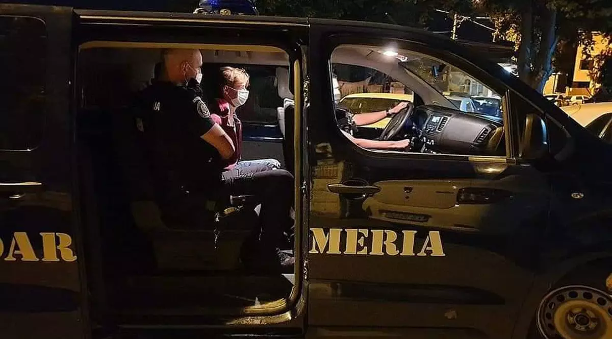 Adolescent de 15 ani din Vaslui, înjunghiat în burtă de un tânăr dintr-un centru de asistență socială. Conflictul ar fi pornit de la o fată