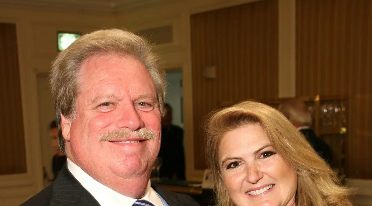 Elliott Broidy, omul care l-a dus pe Dragnea la investirea lui Trump, pus sub acuzare pentru acțiuni ilegale de lobby în favoarea unui client străin