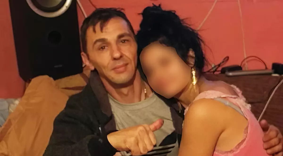 Vânzătorul de fete. Povestea traficantului care făcea negoţ online: “Salut, am o fată de 23 de ani, independentă. Te interesează?”