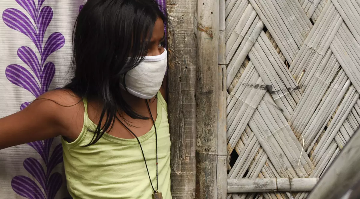 O fată de 16 ani din India și-a omorât tatăl în bătaie, după ce l-a surprins că o bătea pe mama ei