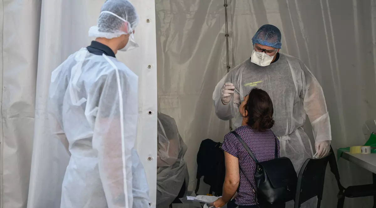 Pacienții cu simptome de coronavirus vor face teste rapide la Unitățile de Primiri Urgențe ale spitalelor