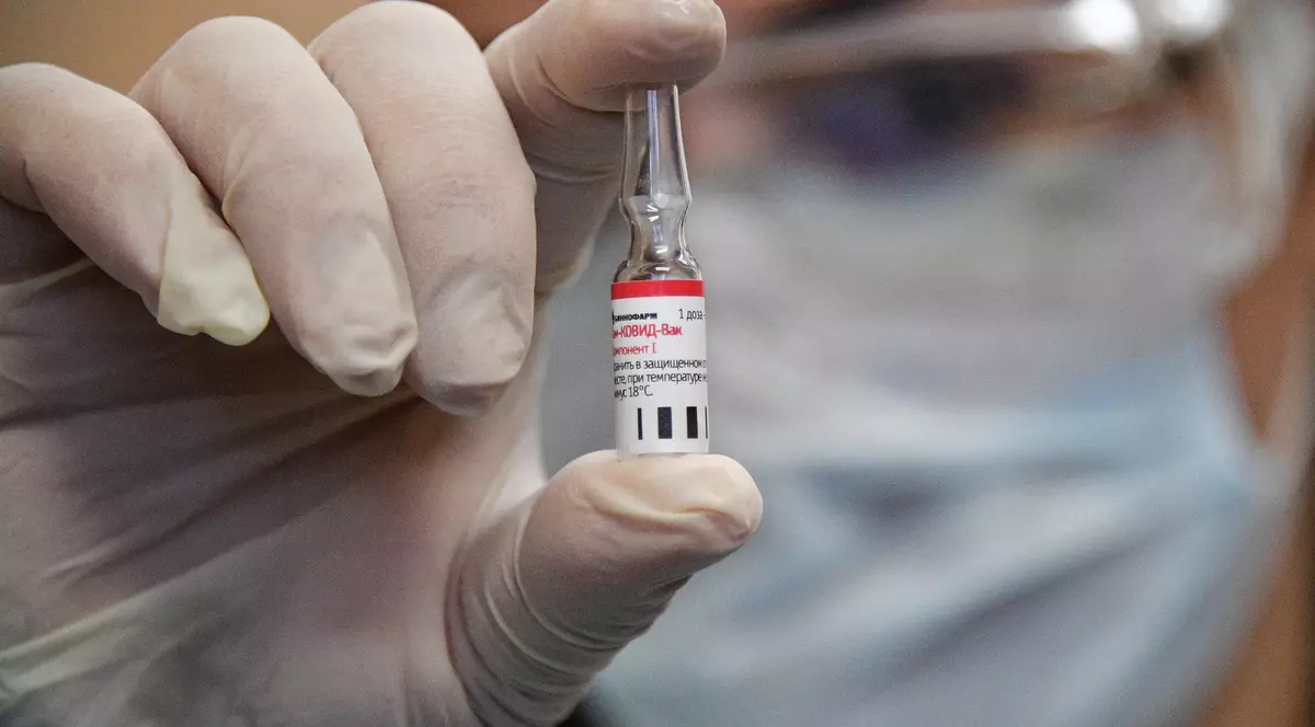 Jurnaliștii din presa de stat din Rusia vor fi printre primii vaccinați pentru COVID. Mulți refuză imunizarea cu Sputnik V