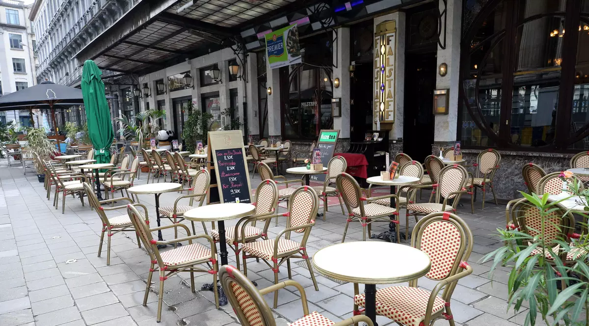 Restaurantele, cafenelele și teatrele din Vatra Dornei și Cacica se închid. Ce alte măsuri s-au luat