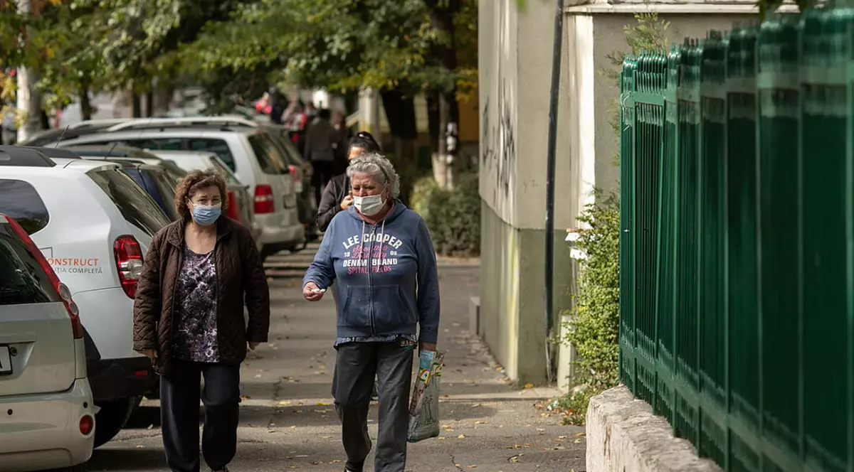 Clujul a depășit rata de infectare de 5 la mia de locuitori. Cifrele rămân ridicate și în Sălaj