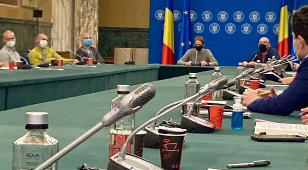 Zbuciumul artiștilor independenți în pandemie. Solistul ”Urma” la întâlnire cu guvernanții și Nicușor Dan: ”Tot noi să venim cu soluții”