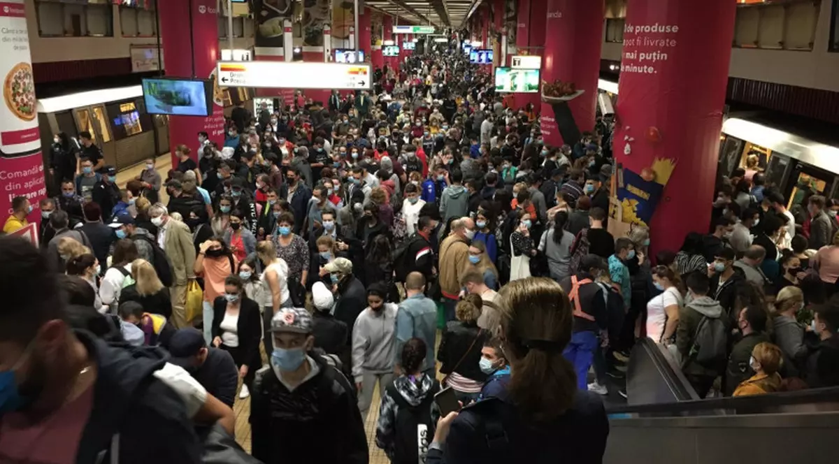 Metrorex anunță reguli noi pentru evitarea aglomerării stațiilor de metrou