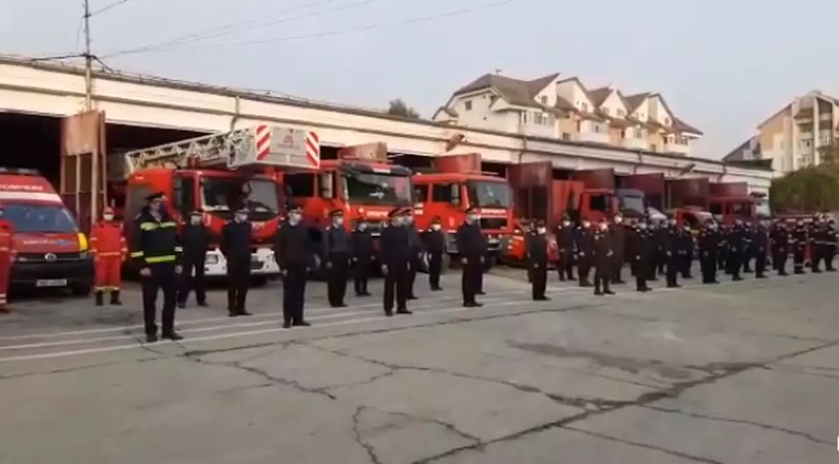 Un pompier de 46 de ani de la ISU Vâlcea a murit de COVID-19, după 14 zile de la infectare
