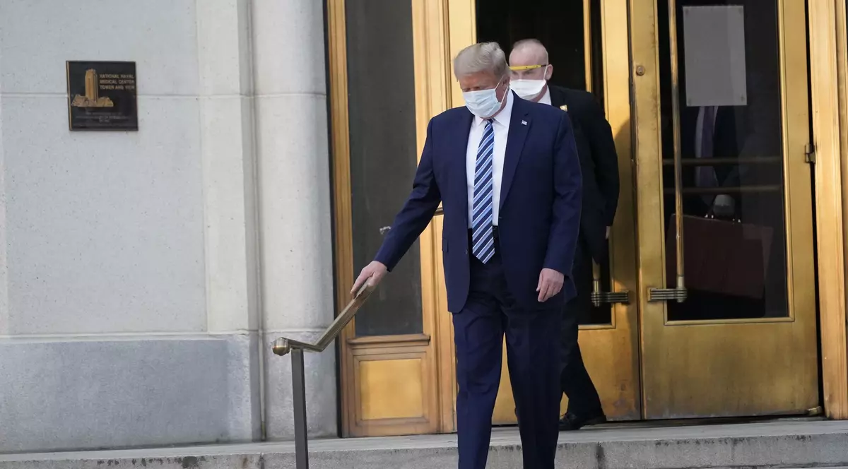 Donald Trump a fost externat, după trei zile de spitalizare: „Mă simt mai bine ca acum 20 de ani”