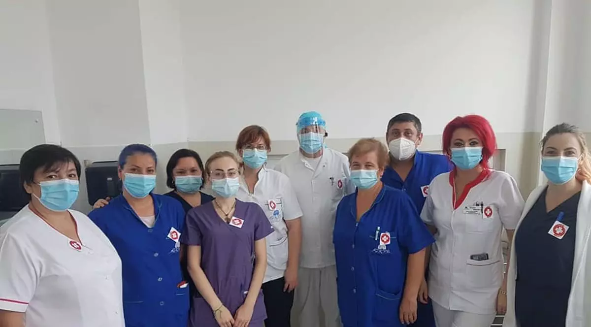 Sindicaliștii ieșeni din Sănătate, în grevă japoneză. Ei acuză epuizarea fizică și spun că nu și-au primit banii promiși de Ministerul Sănătății