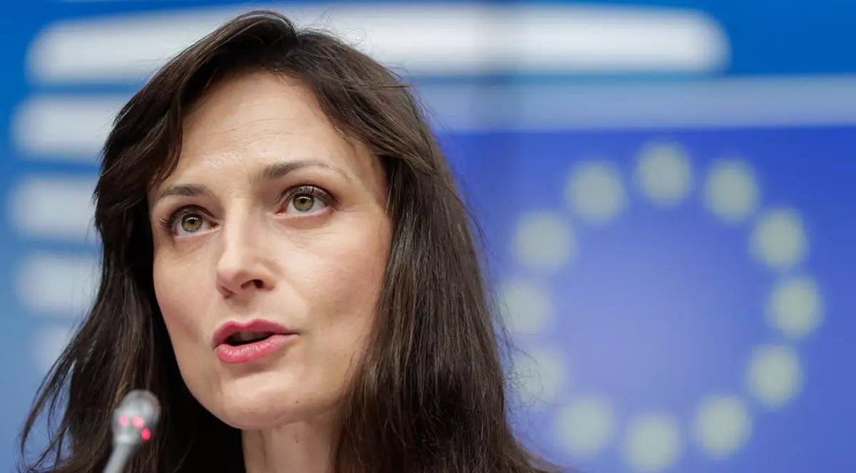 Primul comisar european infectat cu coronavirus. Bulgăroaica Maria Gabriel, testată pozitiv