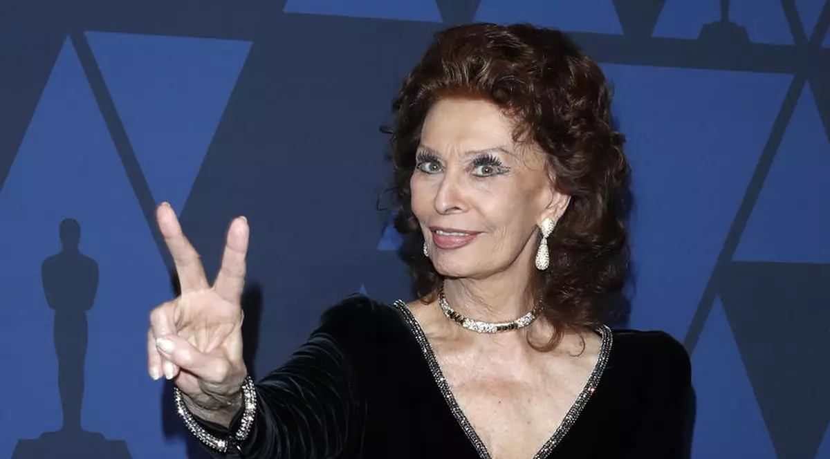 Legendara actriță Sophia Loren revine pe marile ecrane, după 10 ani. Va juca într-un film regizat de fiul ei