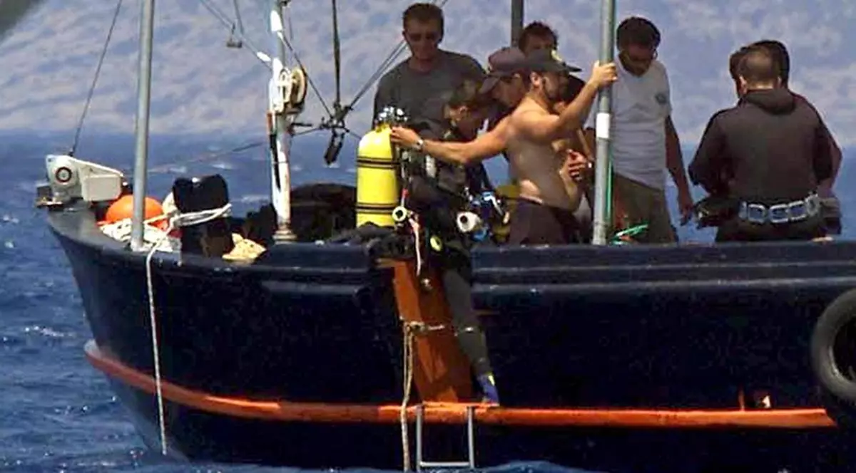 Epava unei nave naziste ar putea duce la găsirea comorilor din Salonul de Chihlimbar, căutate de zeci de ani