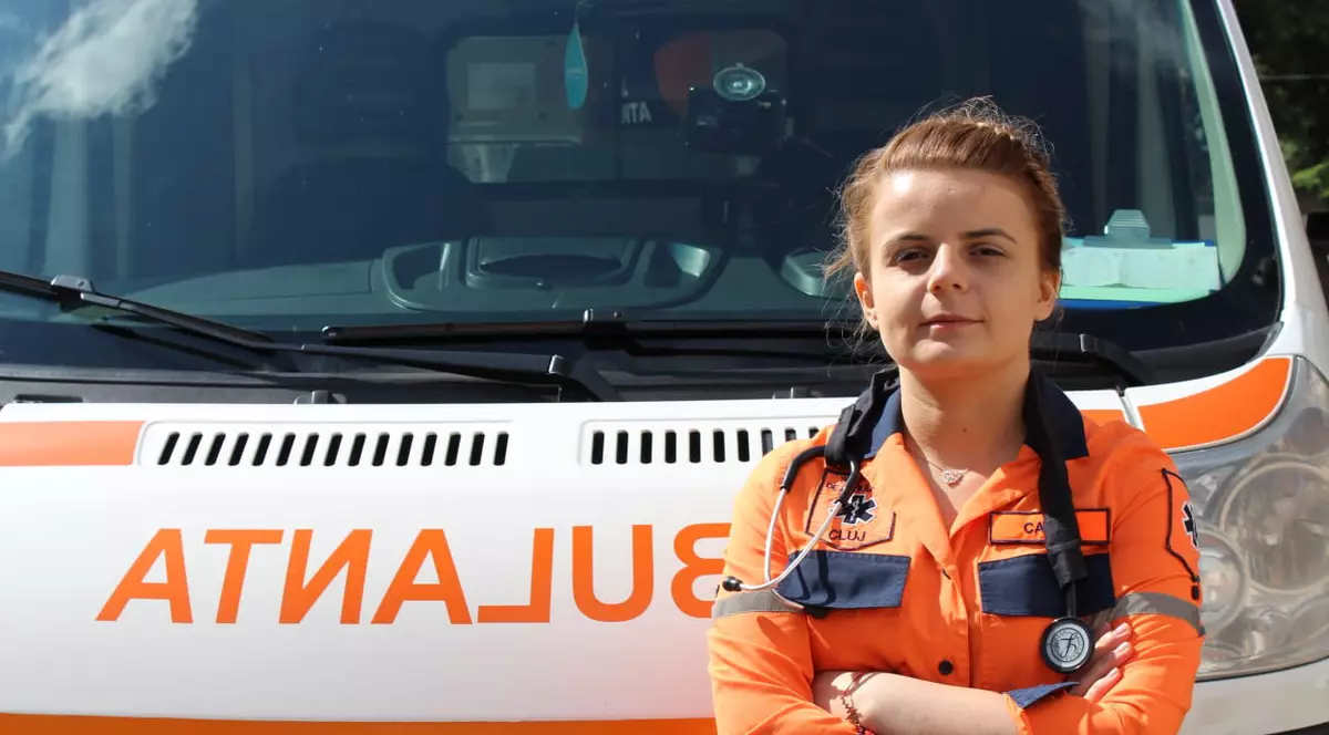 Ce se întâmplă când Ambulanța pierde 1.000 de angajați. „Medicul se joacă de-a Dumnezeu. Când ai 20 de cazuri grave și un singur echipaj liber, la cine îl trimiți?”