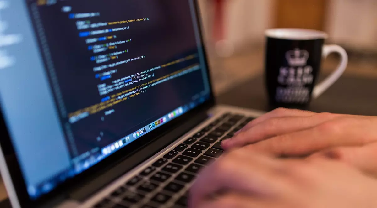 Oamenii caută în continuare joburi IT în Marea Britanie. Fotograafie via Pixabay